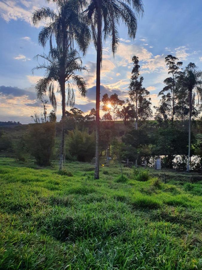 ブロタス Casa De Campo - Sitio Santana Dos Laranjaisヴィラ エクステリア 写真